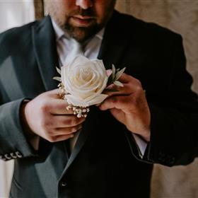 fwthumbAB Buttonhole.jpg